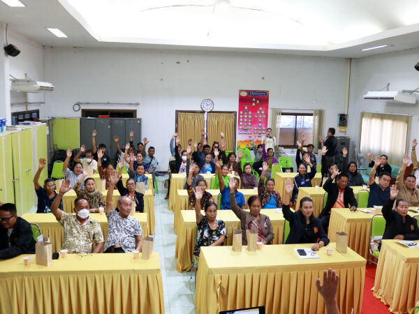 “ร่วมประชุมการมีส่วนร่วมของประชาชน โครงการก่อสร้างโครงข่ายทางหลวงแผ่นดิน กิจกรรมปรับปรุงความปลอดภัยบริเวณทางแยกอันตรายโดยกายภ