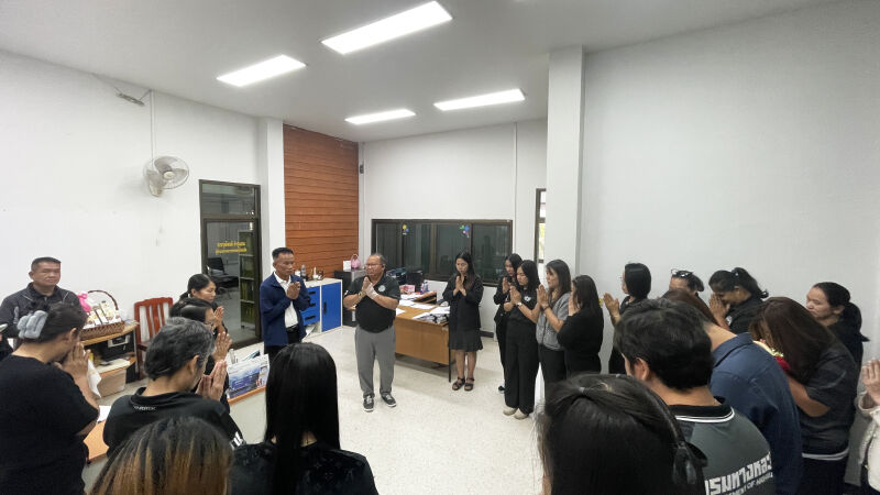 "ร่วมอวยพร และขอพรปีใหม่ ท่าน ผอ.ขท.ร้อยเอ็ด เนื่องในโอกาสวันขึ้นปีใหม่ 2569"