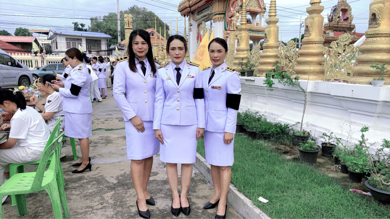 "เข้าร่วมพิธีเจริญพระพุทธมนต์ ทำบุญตักบาตรถวายพระราชกุศล เนื่องในวันคล้ายวันพระราชสมภพสมเด็จพระสมเด็จพระนางเจ้าสิริกิติ์ พระบ